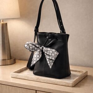 Coach Black Shoulder Bag with Patterned Bow